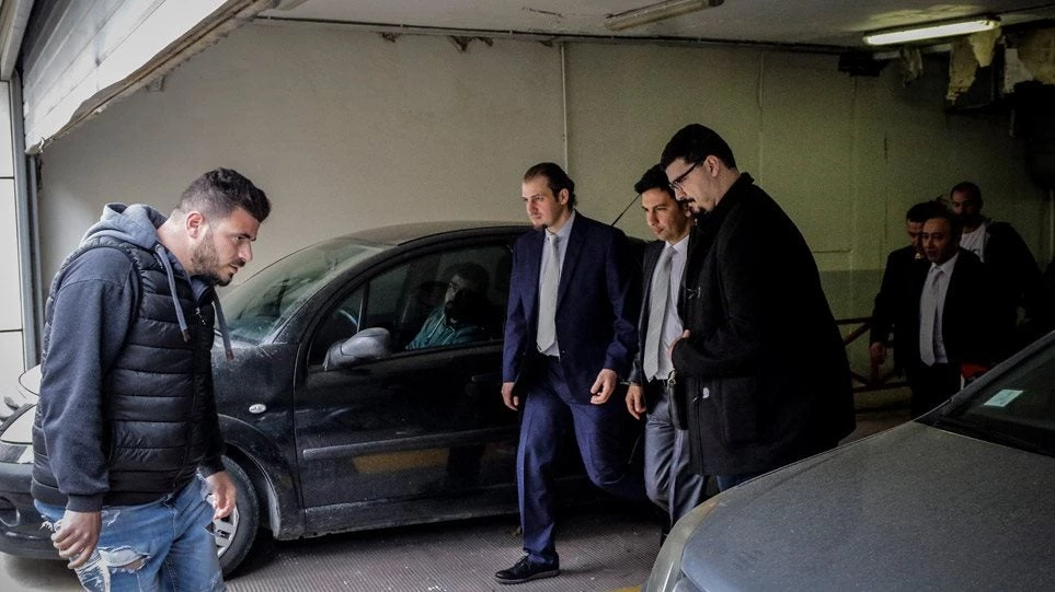 Το θρίλερ με τους «οκτώ»: Ο Ερντογάν δεν θα ησυχάσει αν δεν τους βρει  – Πώς ξεφεύγουν από τα «μάτια» της ΜΙΤ